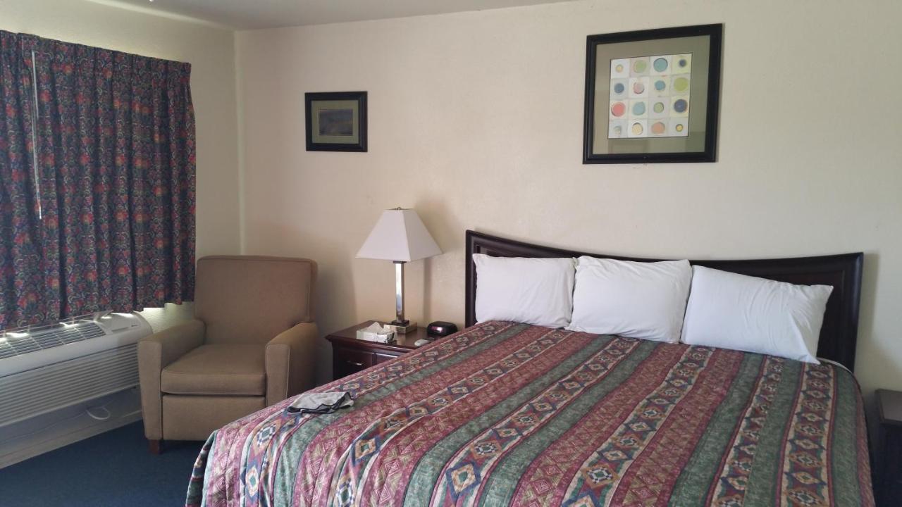 Budget Inn of Mojave — photo 6