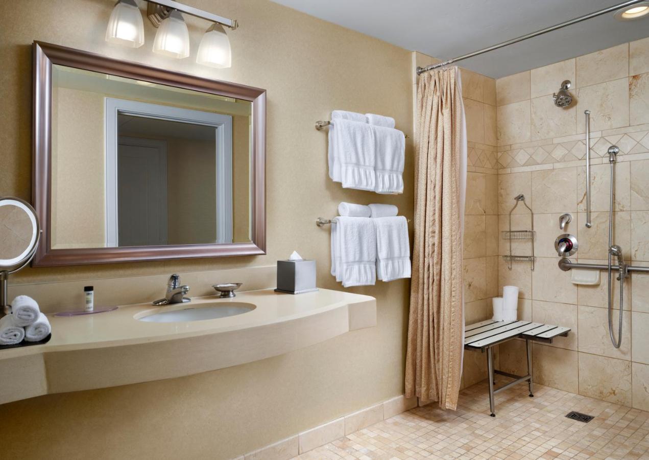 West Inn & Suites — photo 24