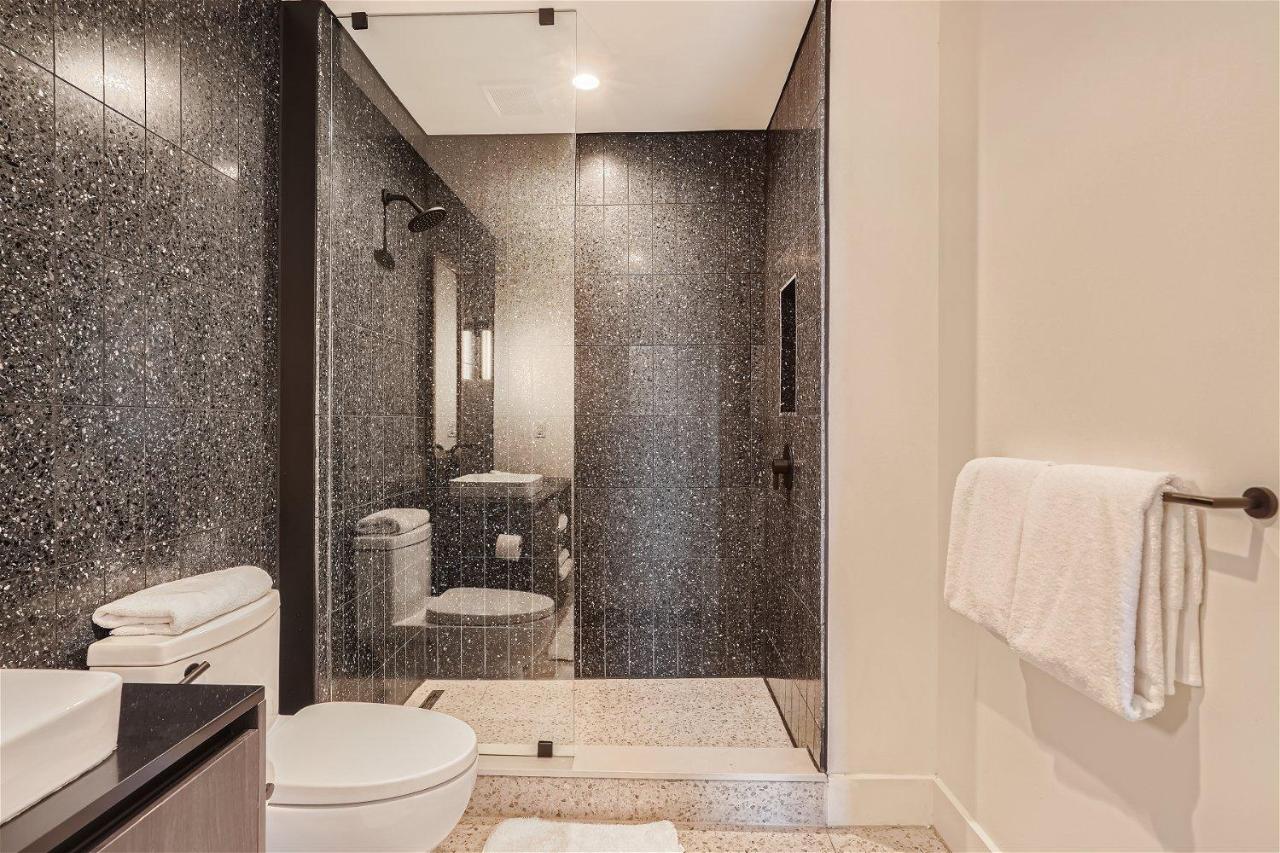 Modern Spacious Downtown Condos - Pool - Kitchen - 5