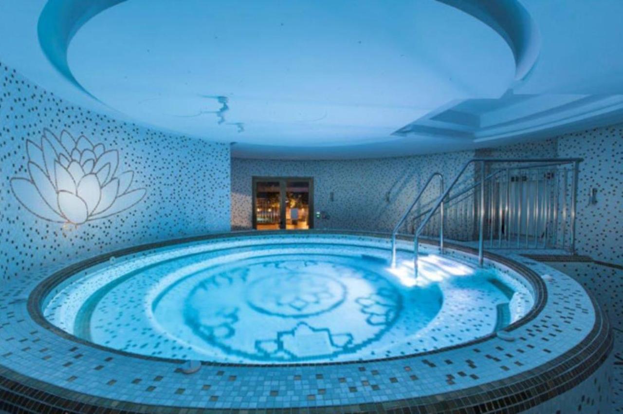 Ocean Spa Plaza Studio Apartment