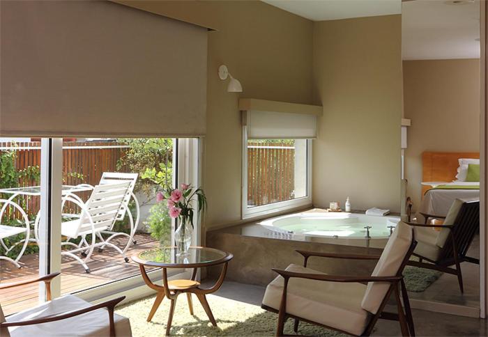 Home Hotel photo