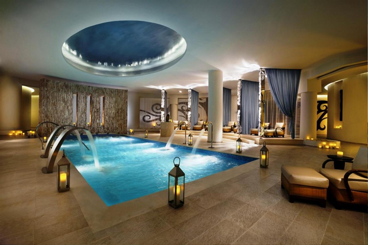Heated swimming pool: Hard Rock Hotel & Casino Punta Cana - All Inclusive