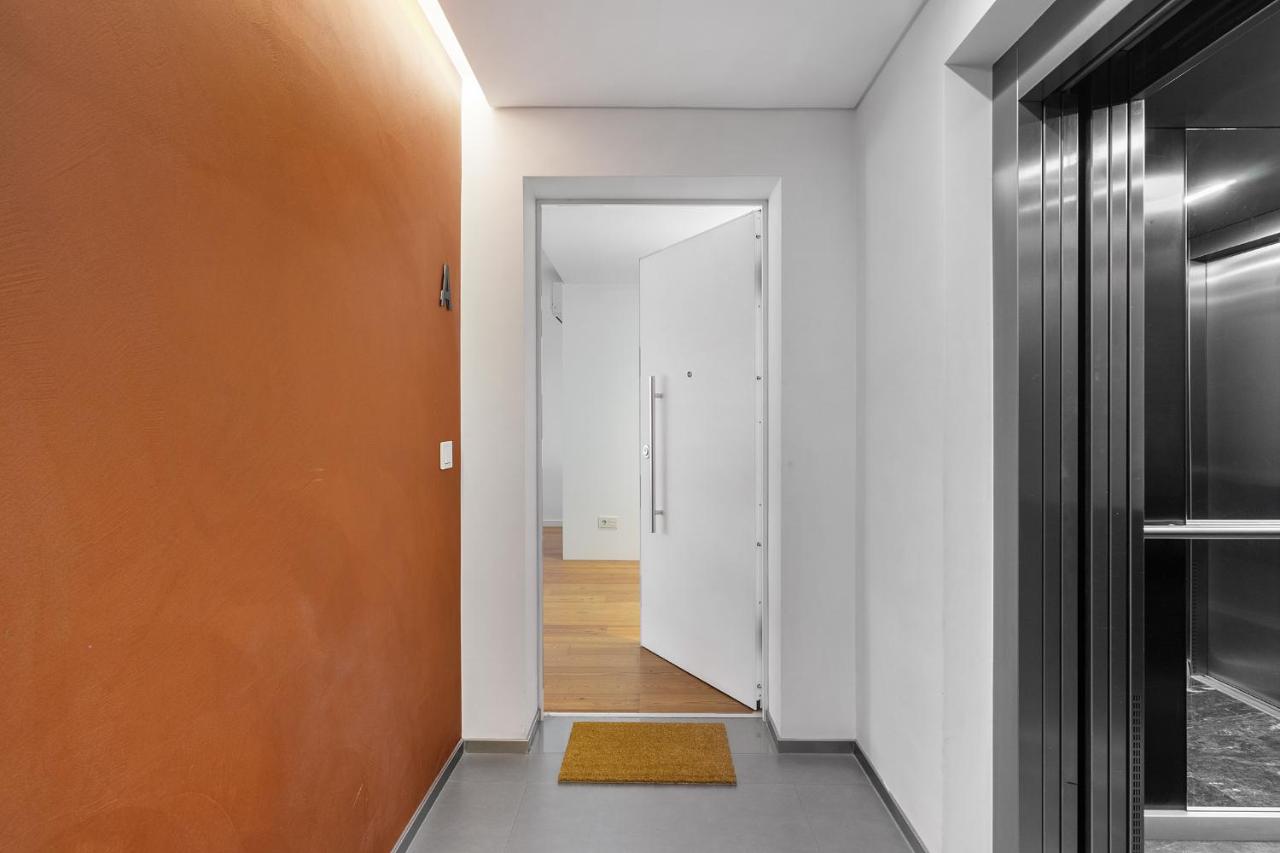 WHome Urban Retreat w/Parking, Elevator & AC by Benfica Stadium - 3