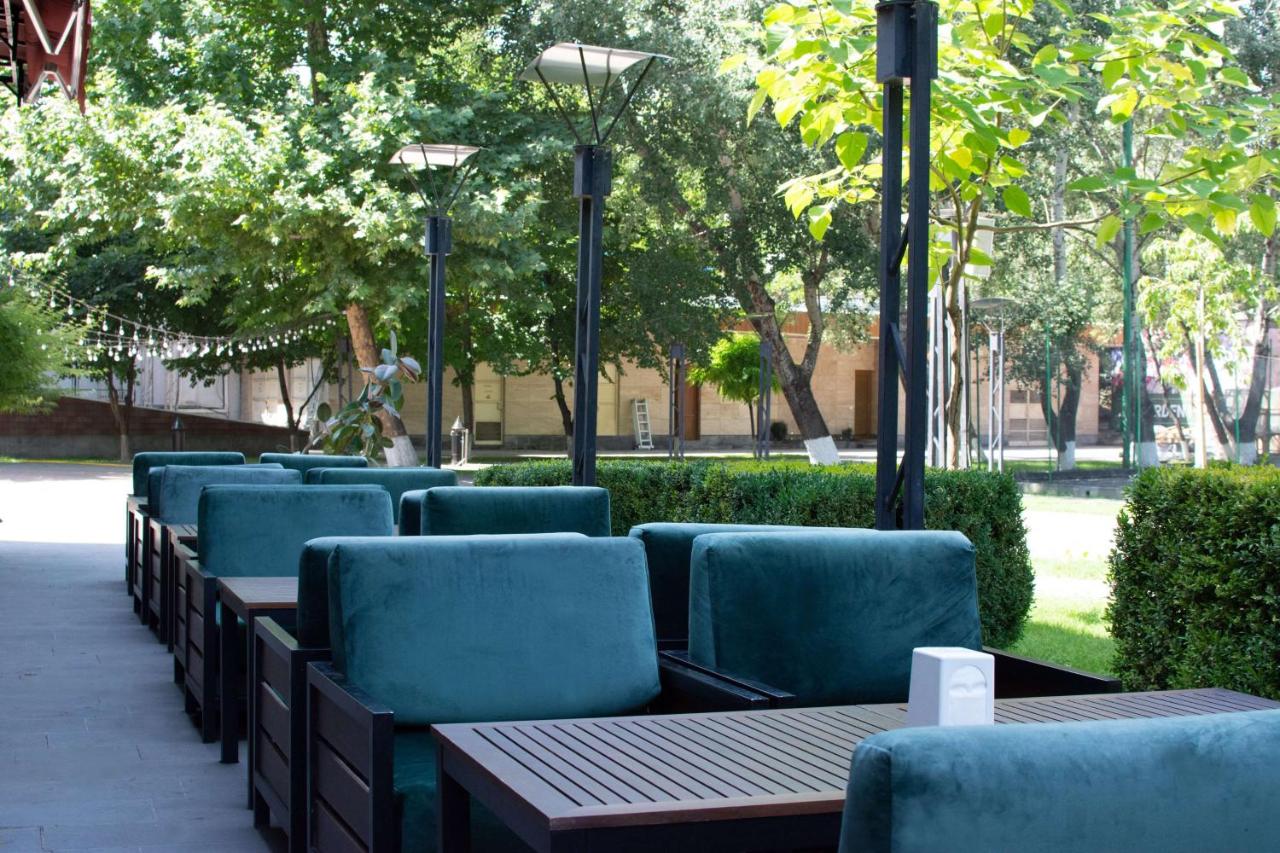Radisson BLU Hotel Yerevan photo