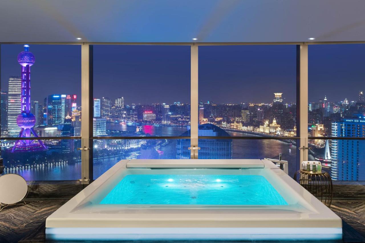 W Shanghai - The Bund photo