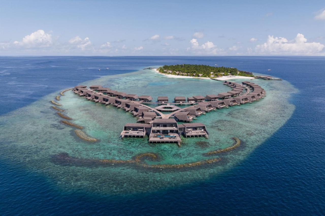 Best Villa Resorts in the Maldives - The St. Regis Maldives Vommuli Resort