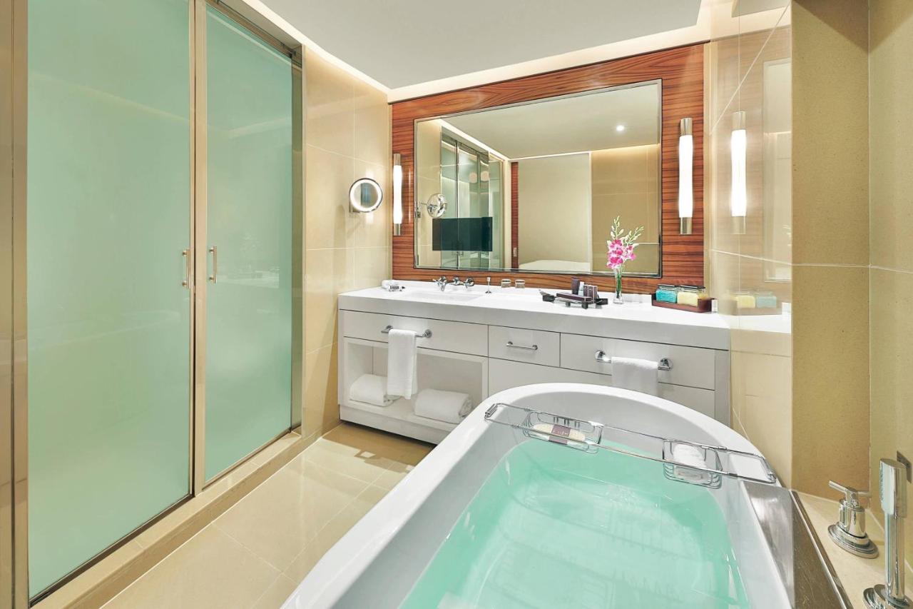 The Ritz-Carlton, Bahrain photo