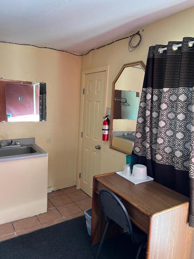 Economy Inn Odessa — photo 3