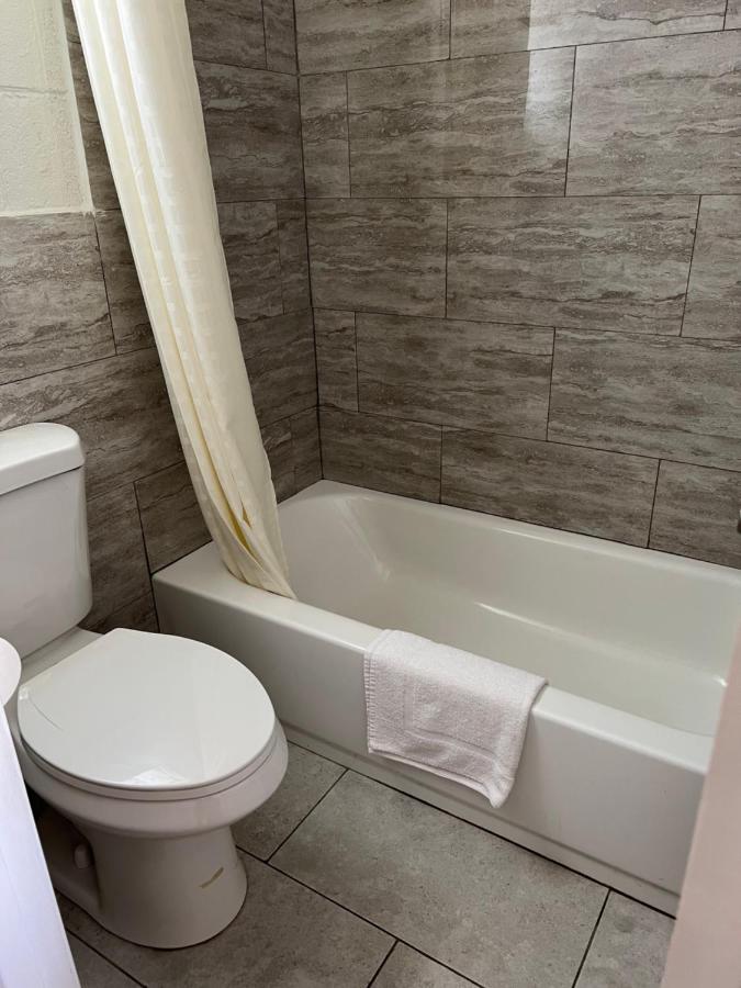 Executive Inn — photo 9