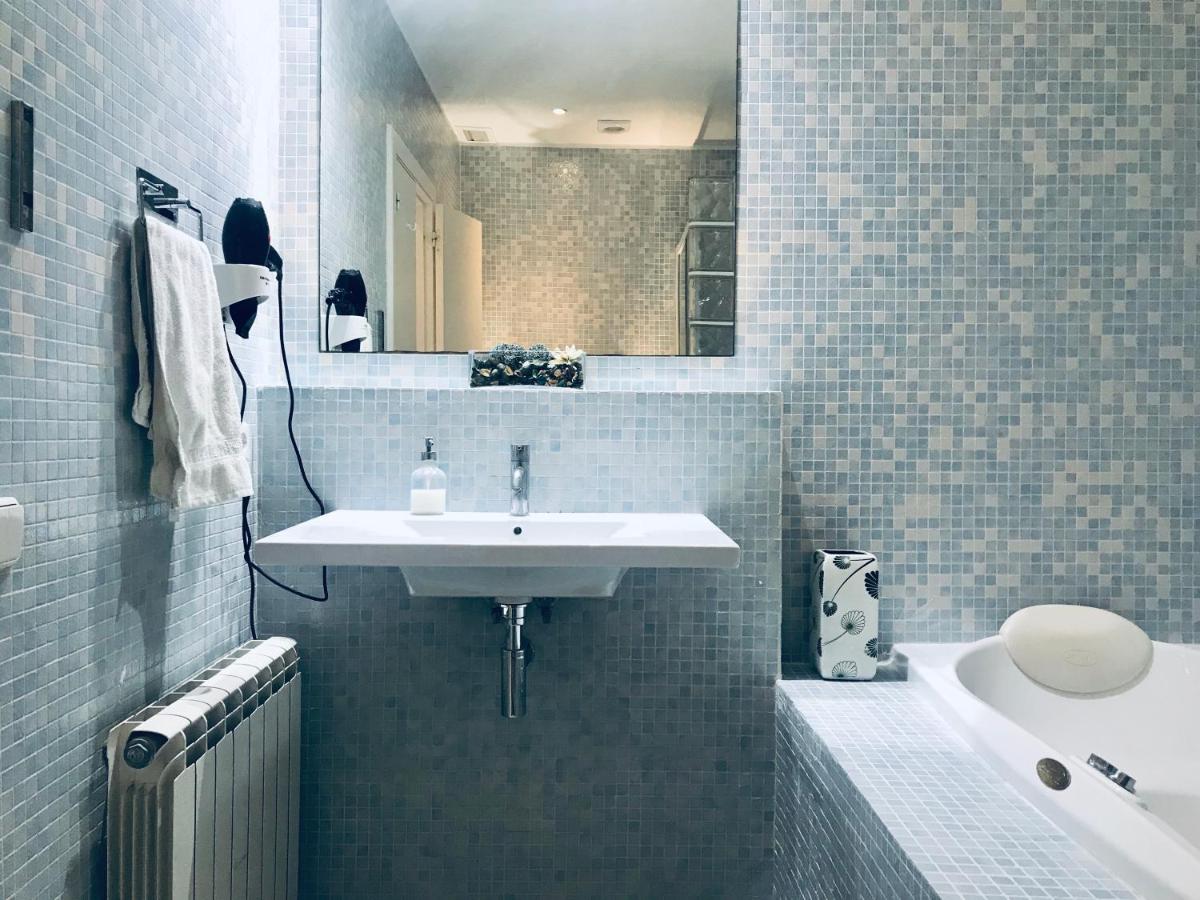 Enric Granados 17 - 3