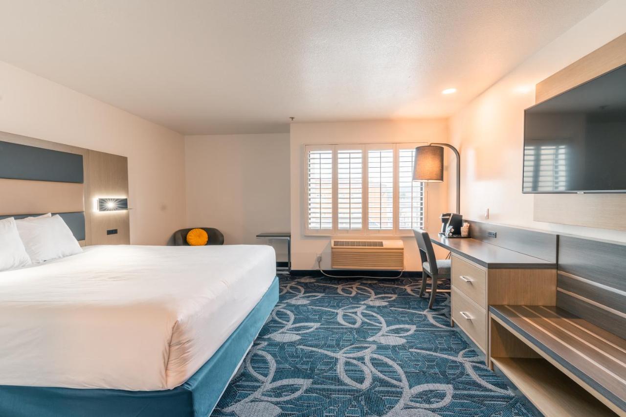 Hotel Aluxor SFO, Shuttle Service — photo 7