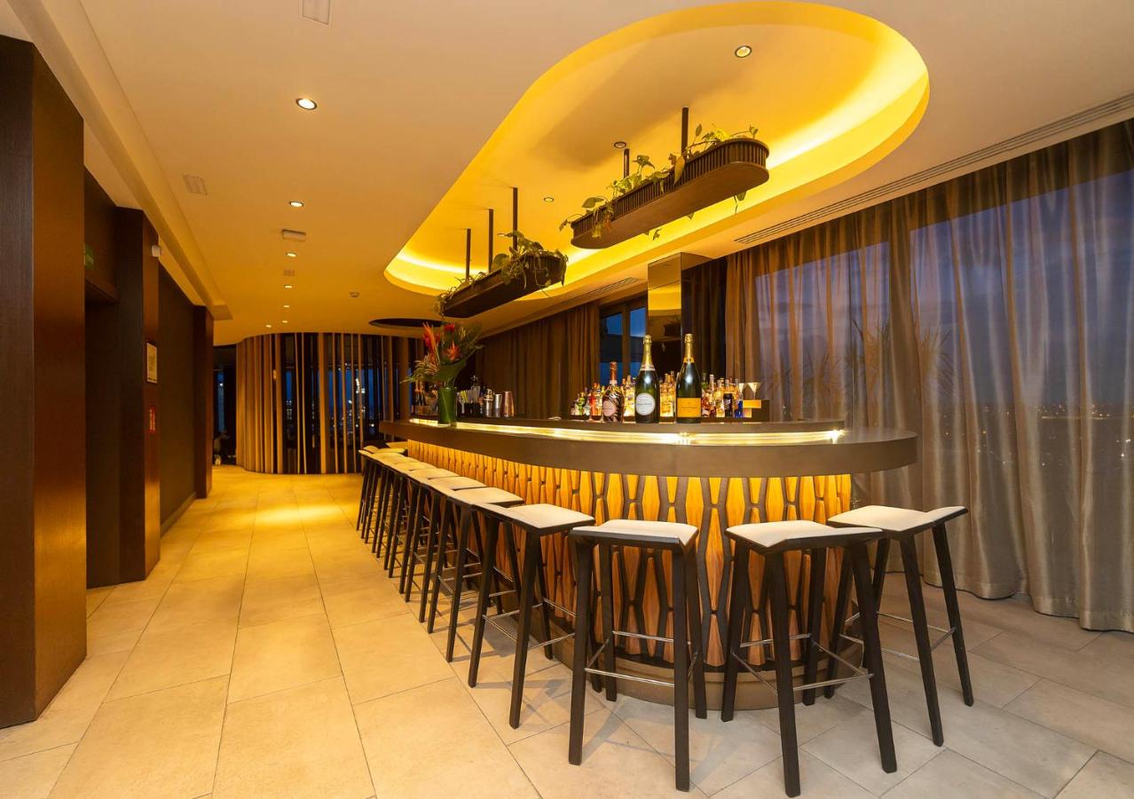 Noom Hotel Abidjan Plateau photo