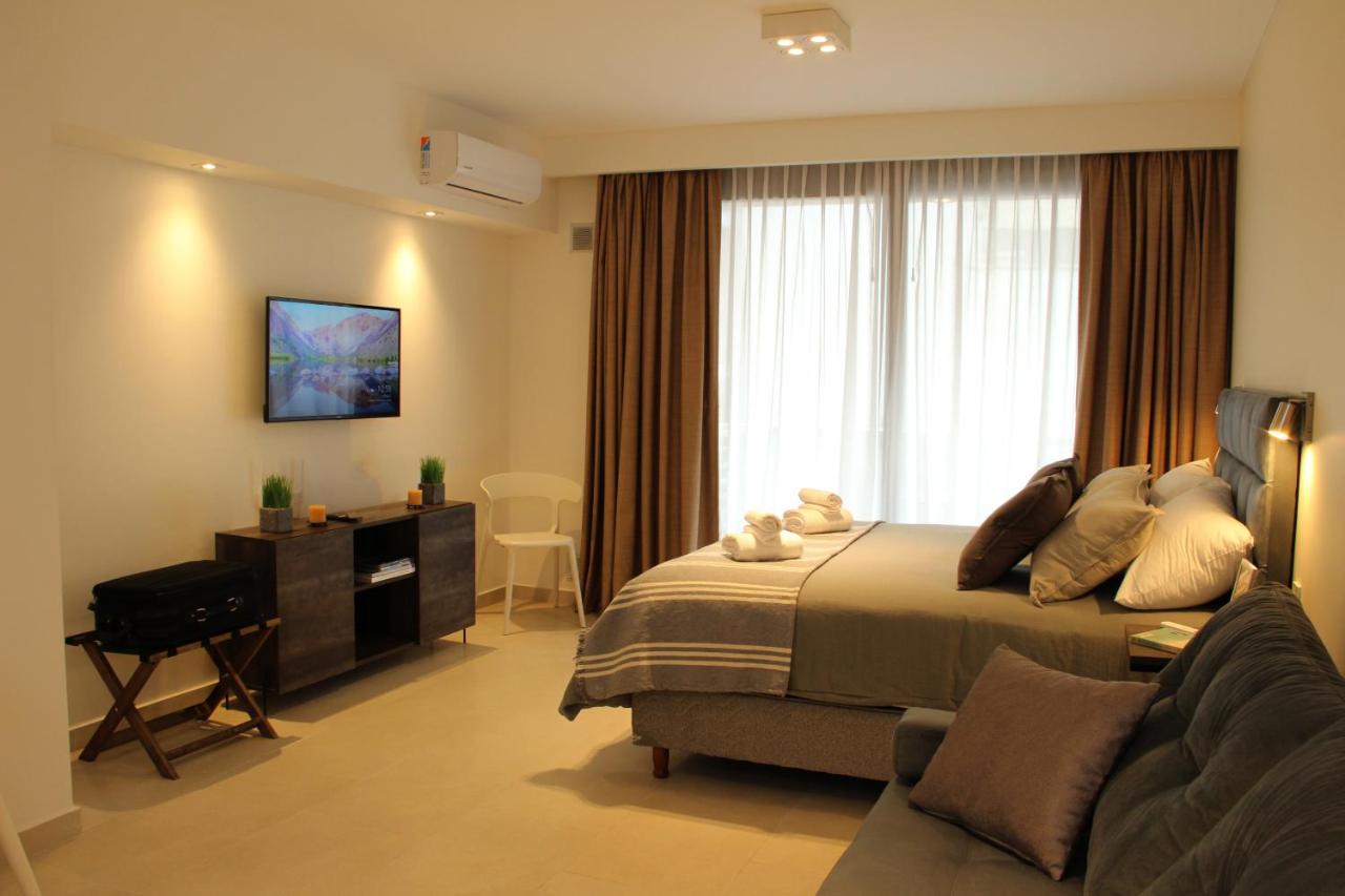 In House BA - College - 5