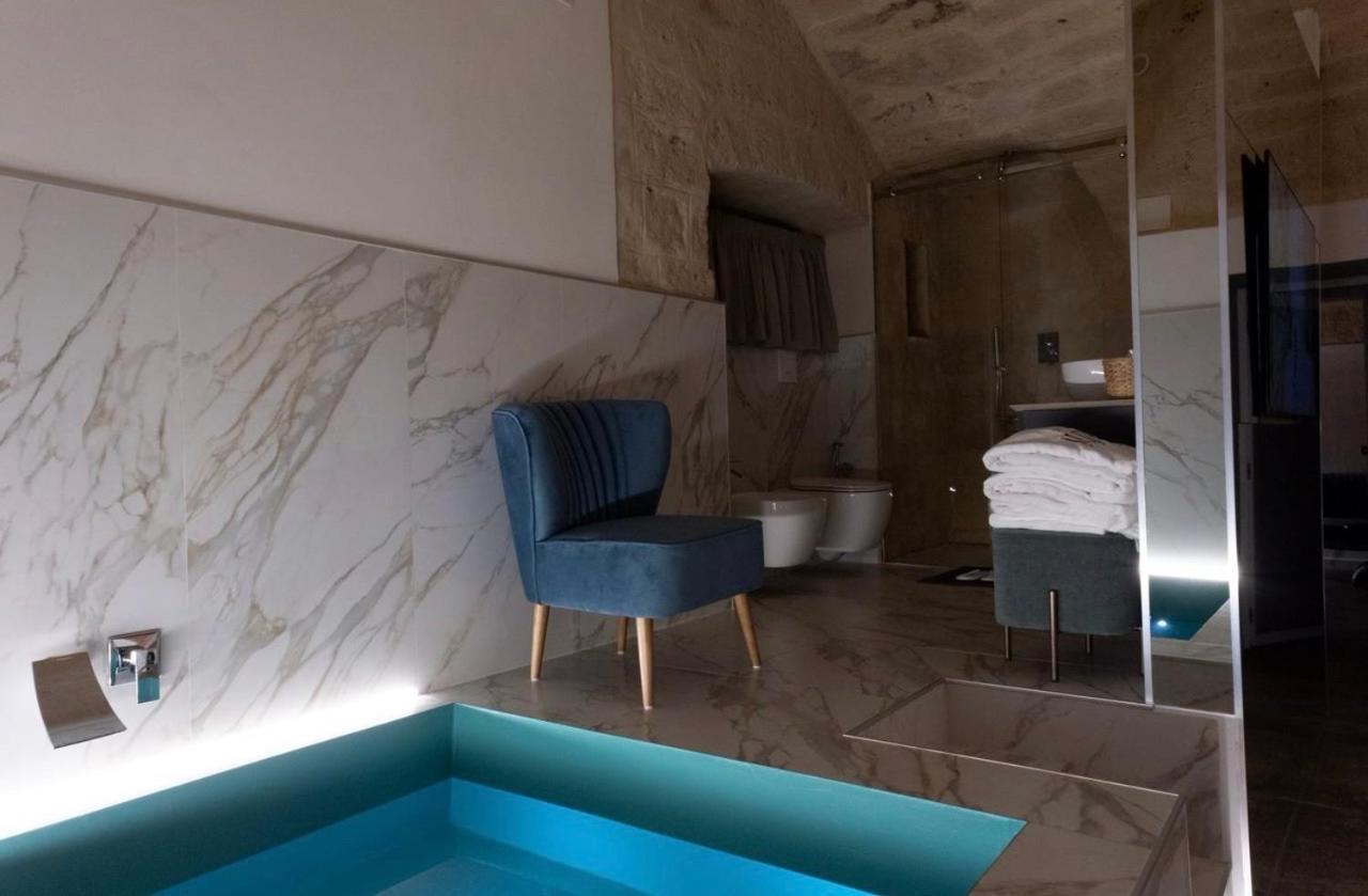 Suite 3