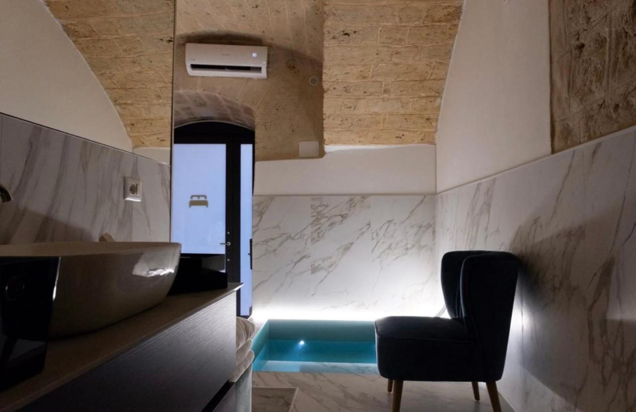Suite 2