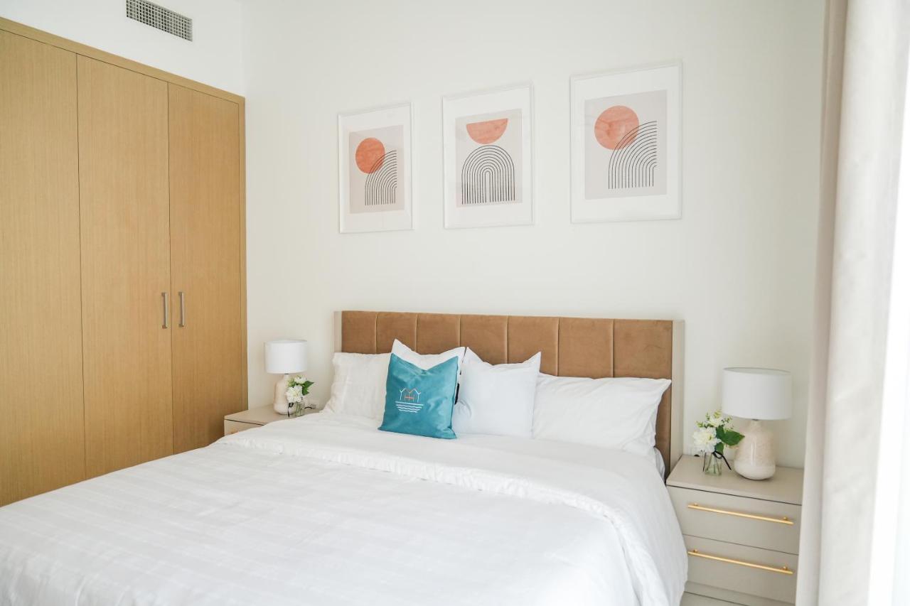 Yogi - Creek Harbour 1BR - Pool & Balcony - 2