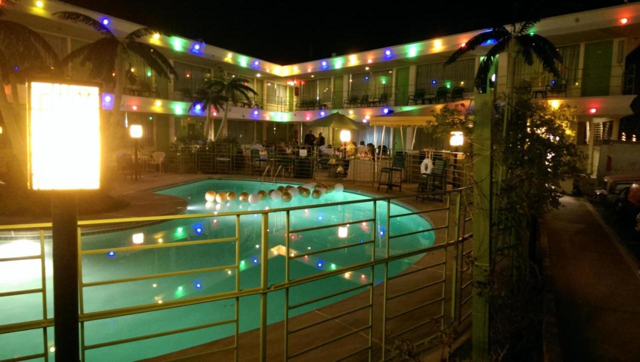 Caribbean Motel — photo 20