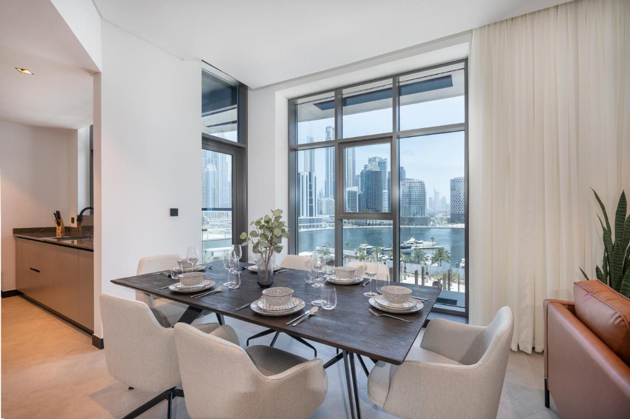 Contemporary Ranch Living with Burj Khalifa View - 5