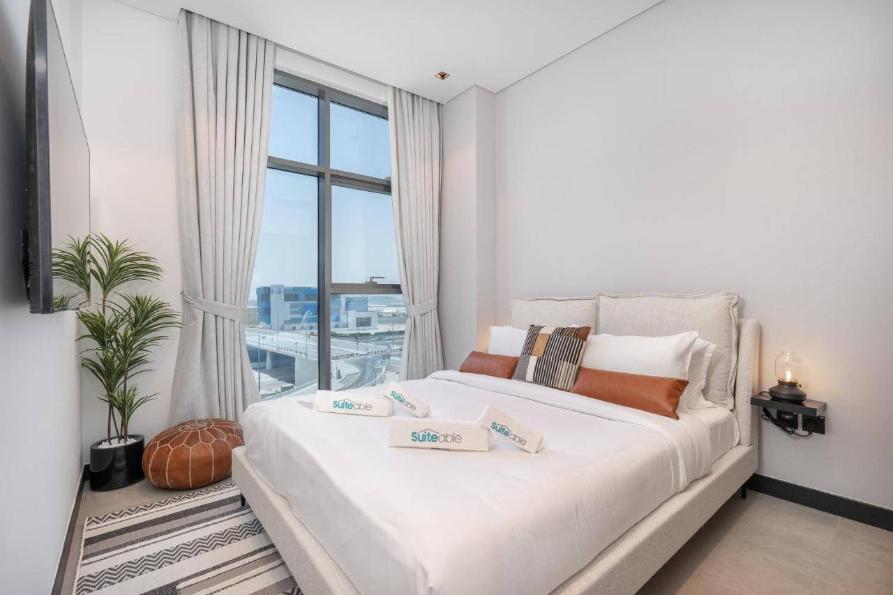 Contemporary Ranch Living with Burj Khalifa View - 2