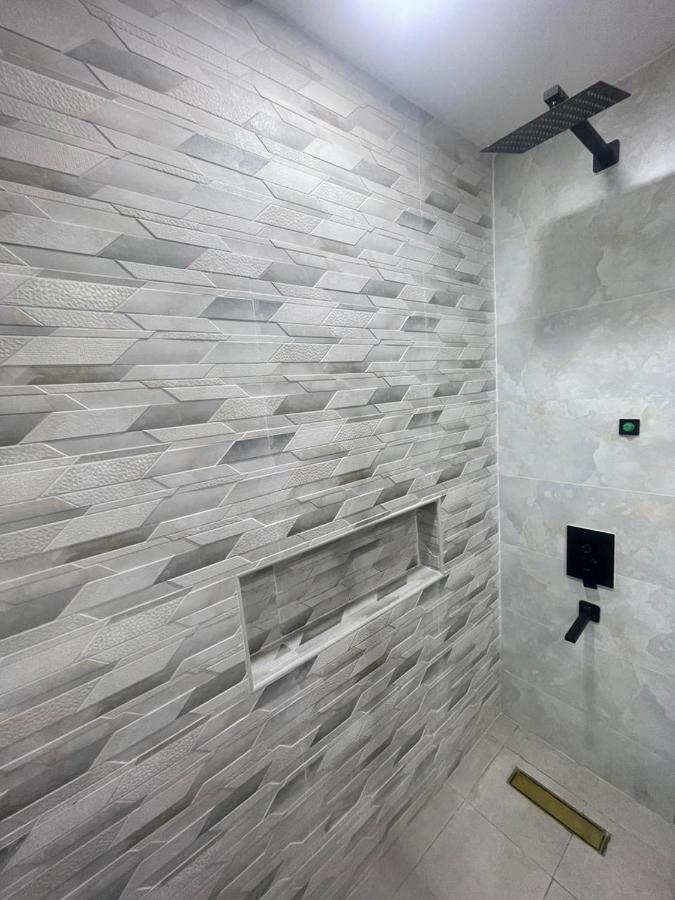 Diamond Tower Marina Apartment - 3