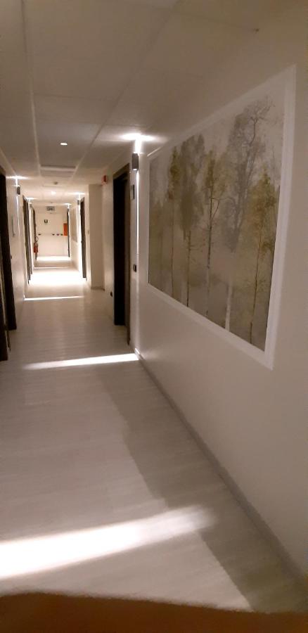 Continental Urban Art Hotel photo