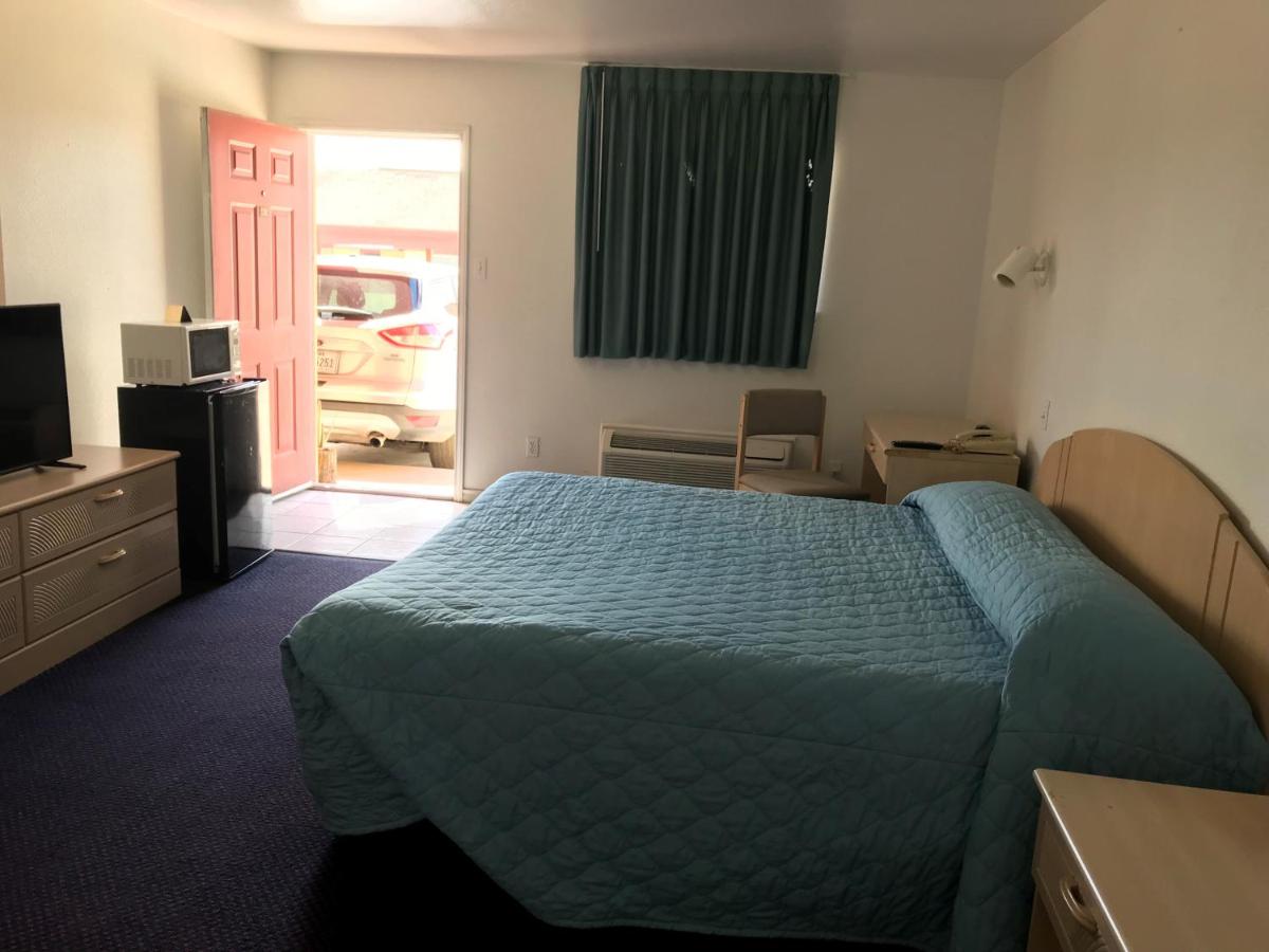 Luxury Inn — photo 24