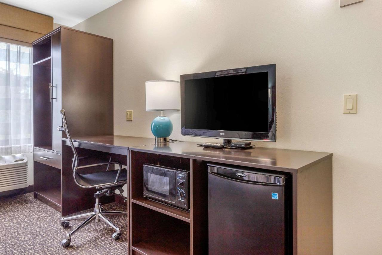 Park n' Stay Inn — photo 12