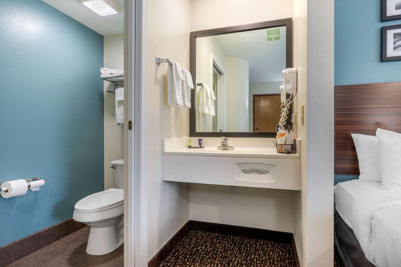Park n' Stay Inn — photo 13