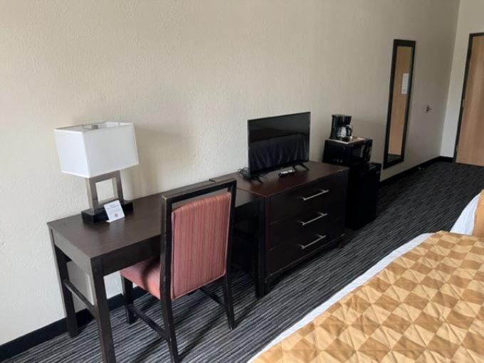 Opsal's Venture Inn Motel — photo 19