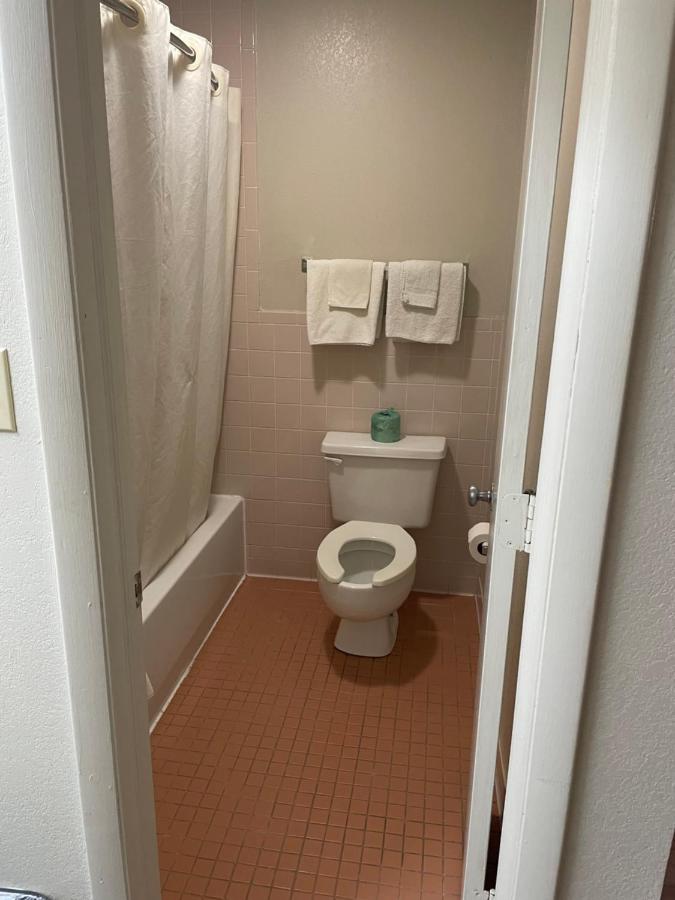 Royal Inn Motel — photo 12