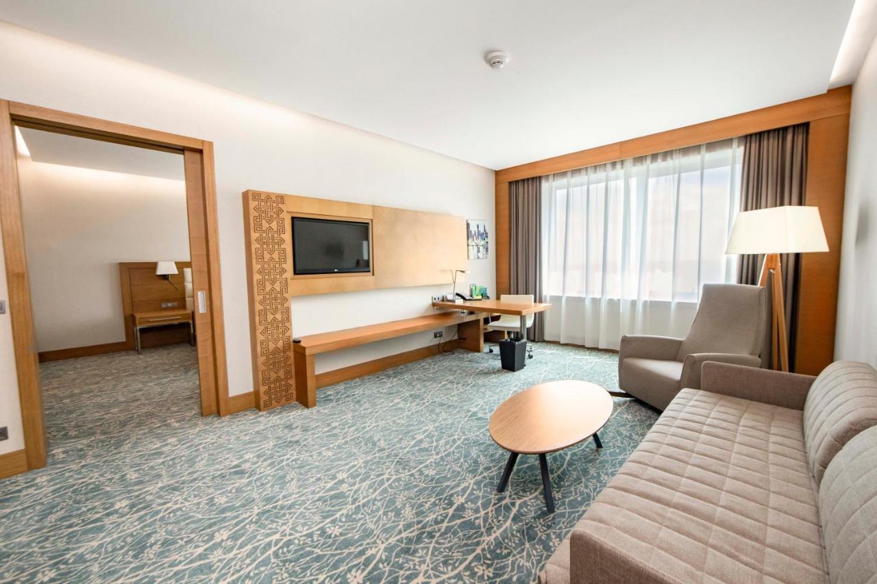 Holiday Inn Baku, an IHG Hotel photo