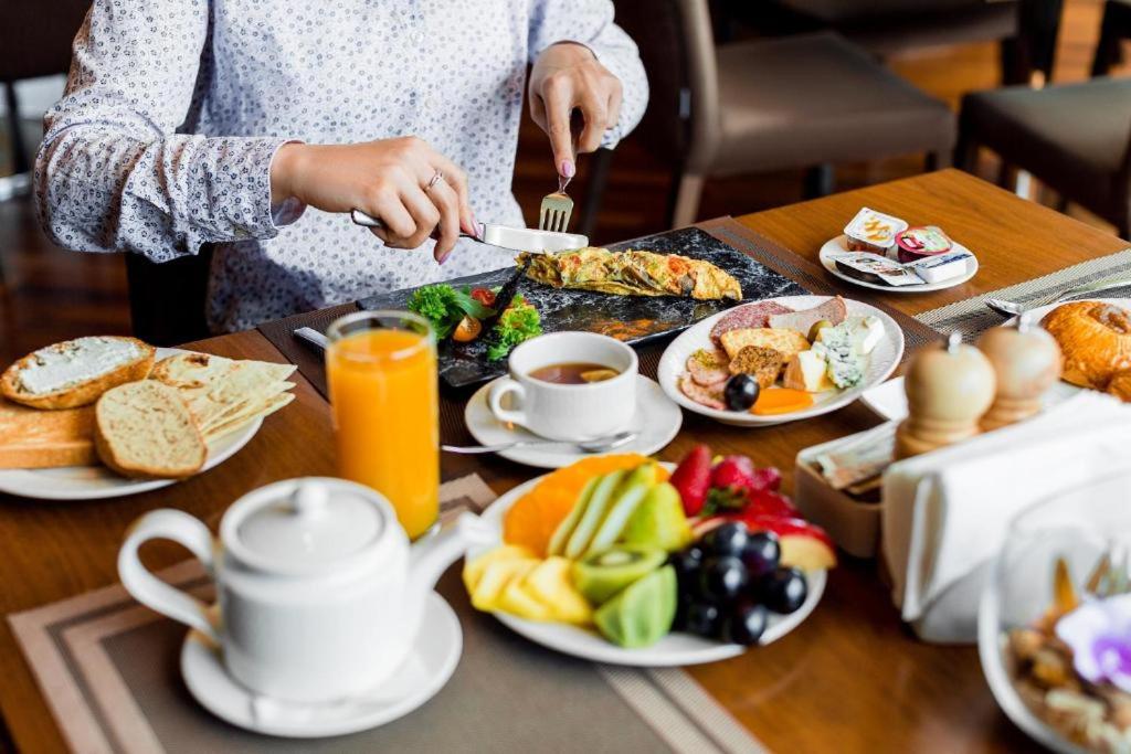 Holiday Inn Baku, an IHG Hotel photo
