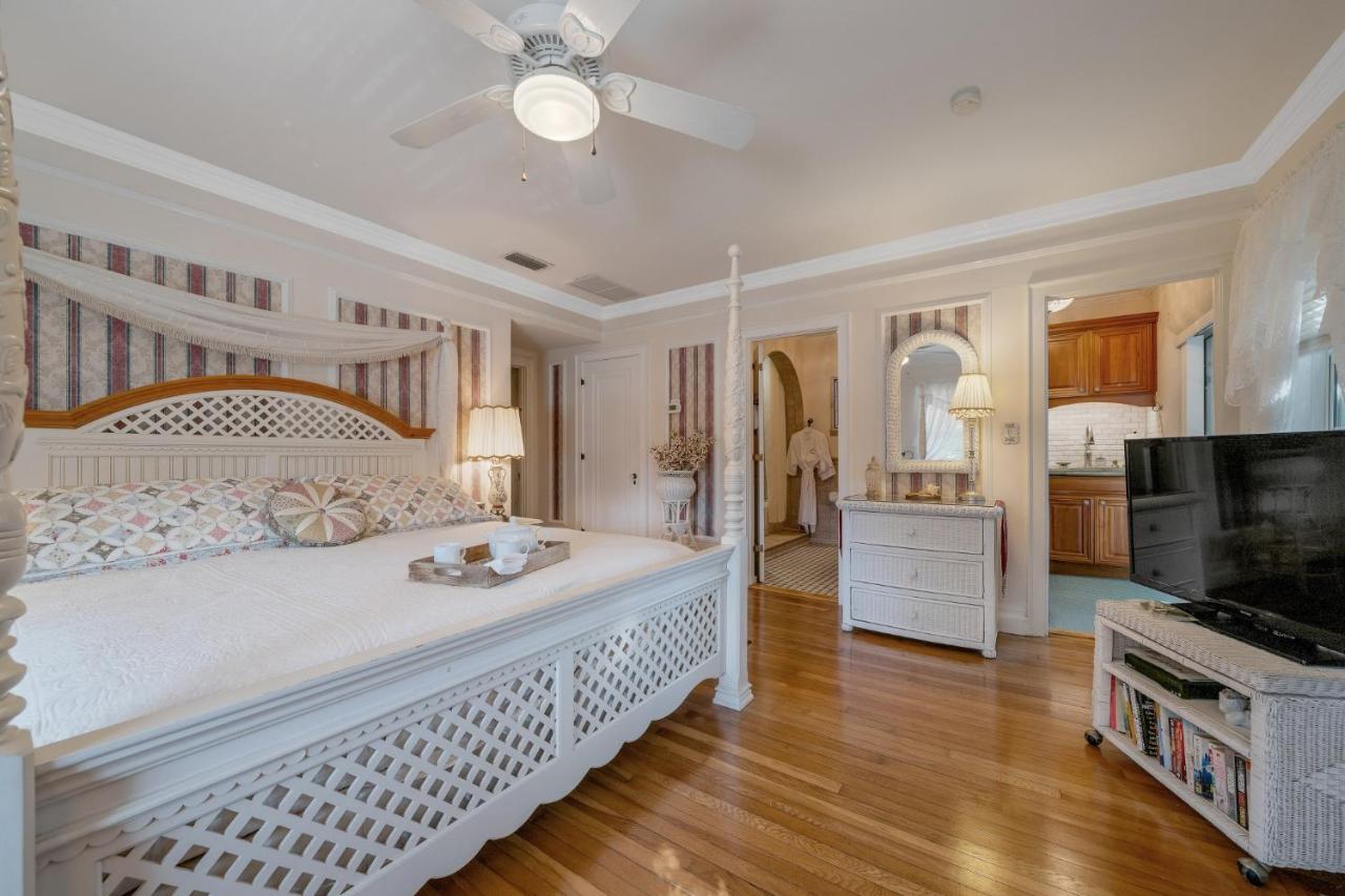 Banyan House Vacation Rentals — photo 22