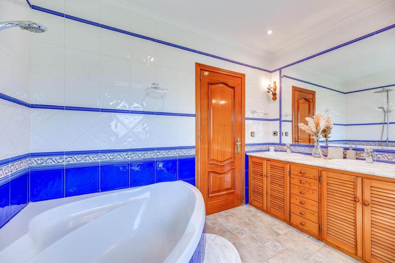 VB Goya 7BR Andalusian Villa by the marina - 3