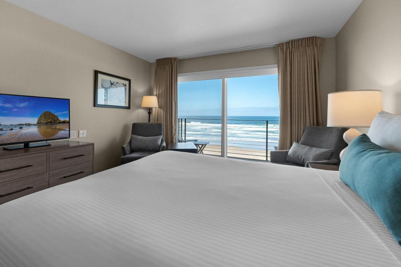 Pelican Shores Inn — photo 20