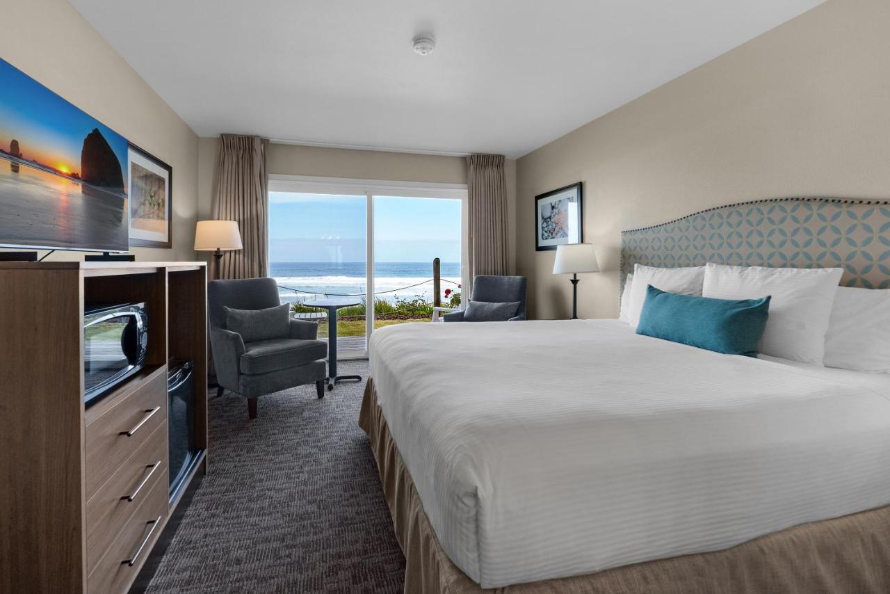 Pelican Shores Inn — photo 8