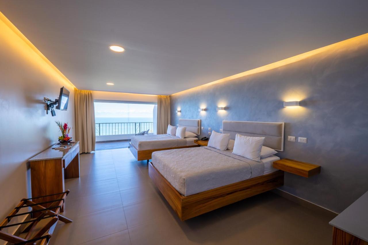 Hotel La Mariposa photo