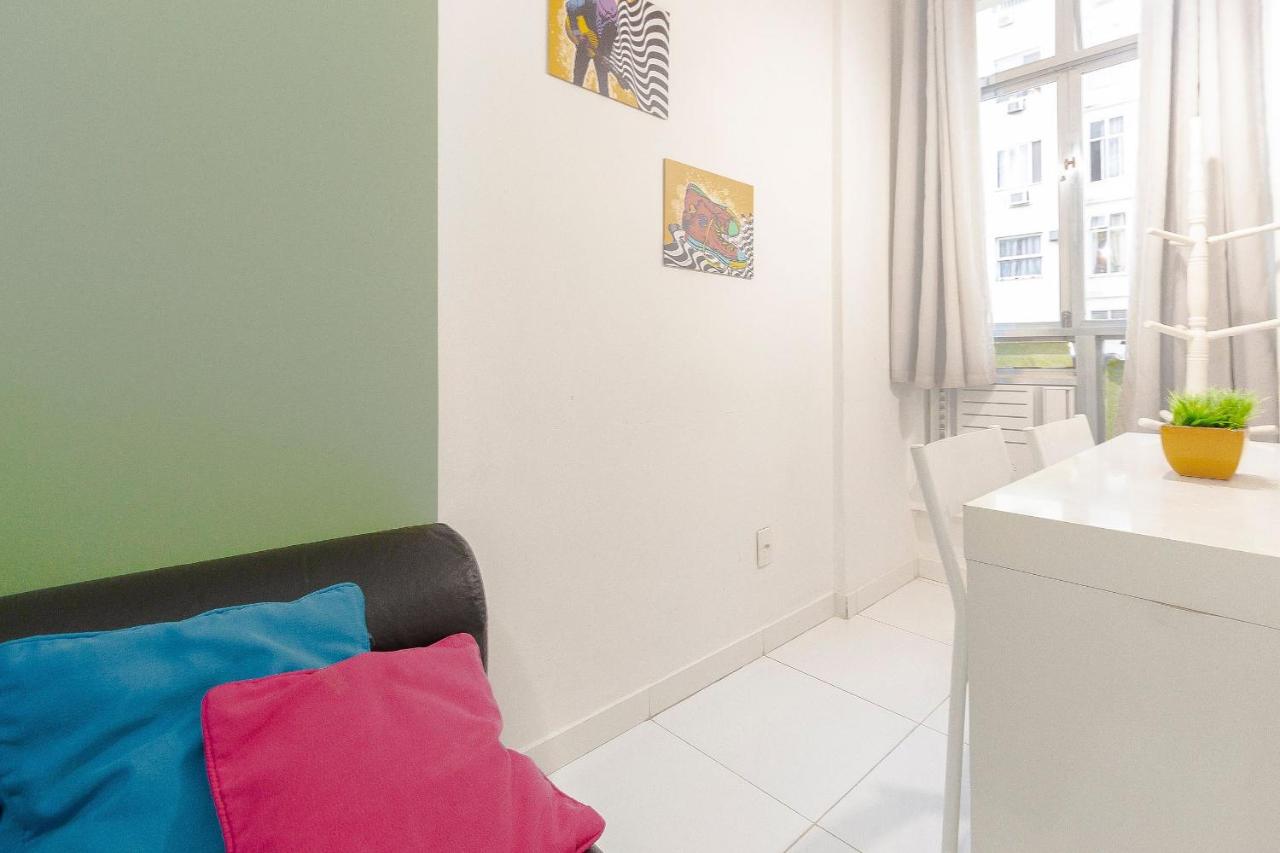 Comfort in Copacabana: 3 Minutes from the Beach - 5