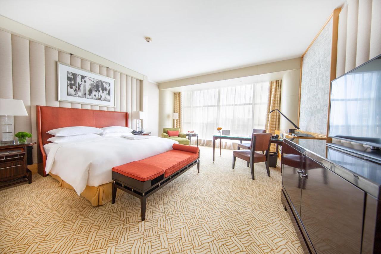 The Ritz-Carlton Beijing, Financial Street photo