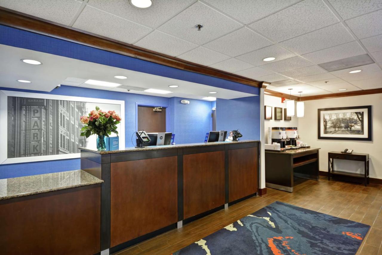 Hampton Inn Birmingham/Mountain Brook photo