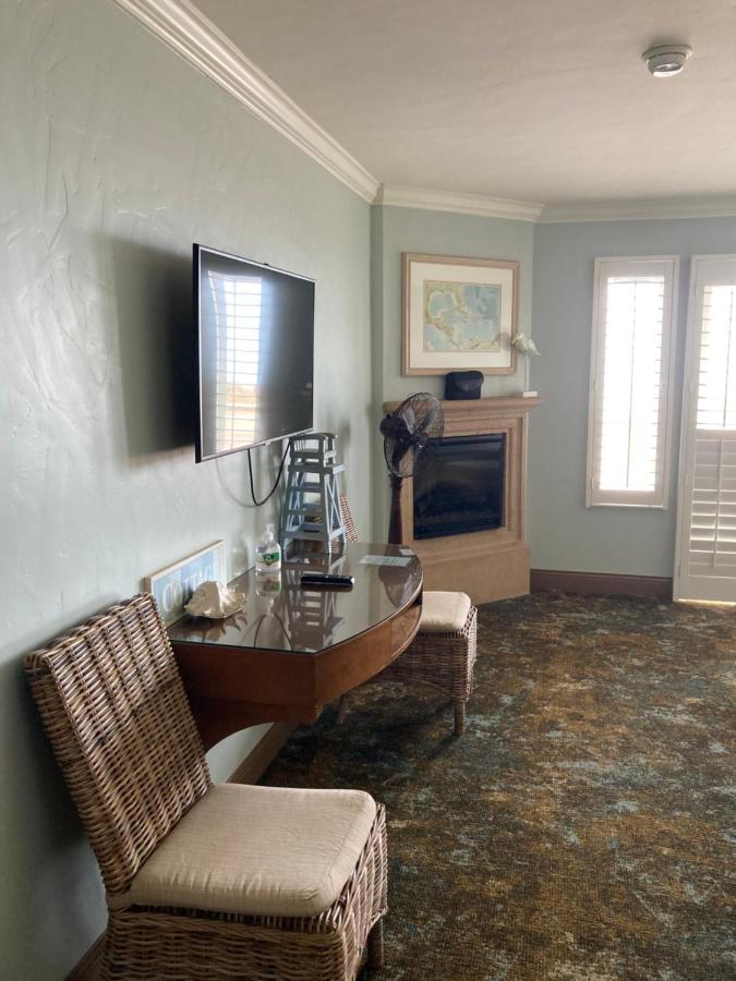 Blue Dolphin Inn — photo 3