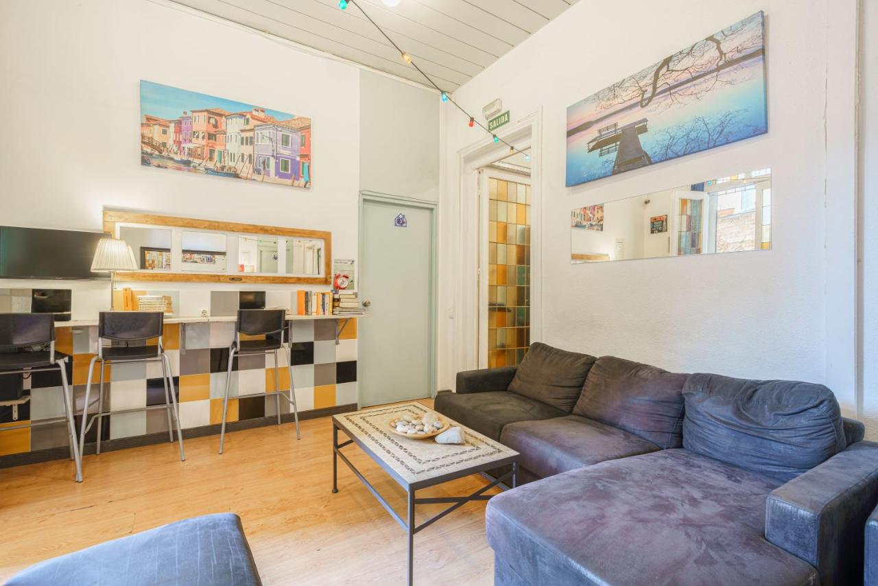 Casa Barcelo Hostel Barcelona - 4