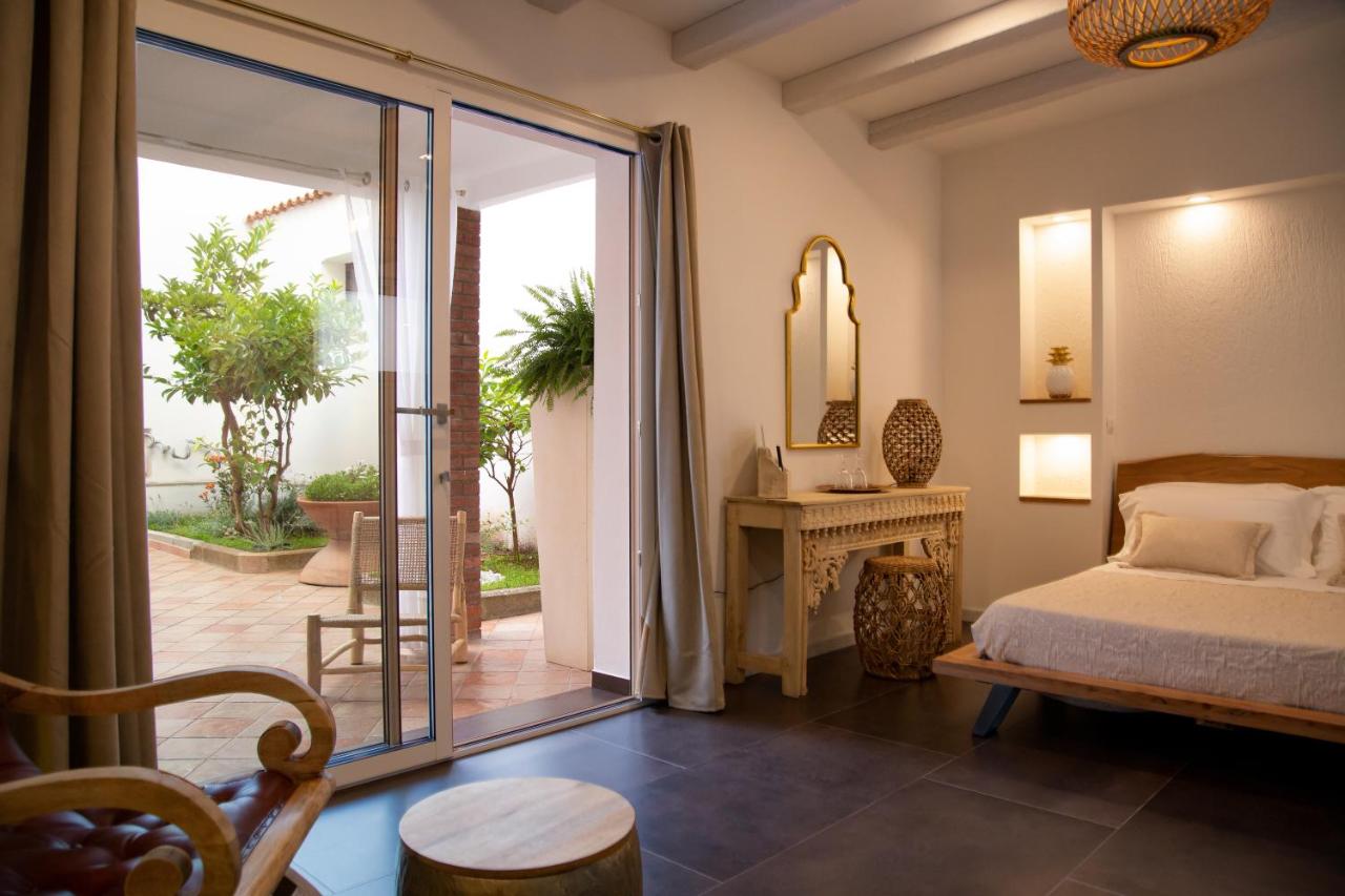 Amelia Apts & Rooms - 2