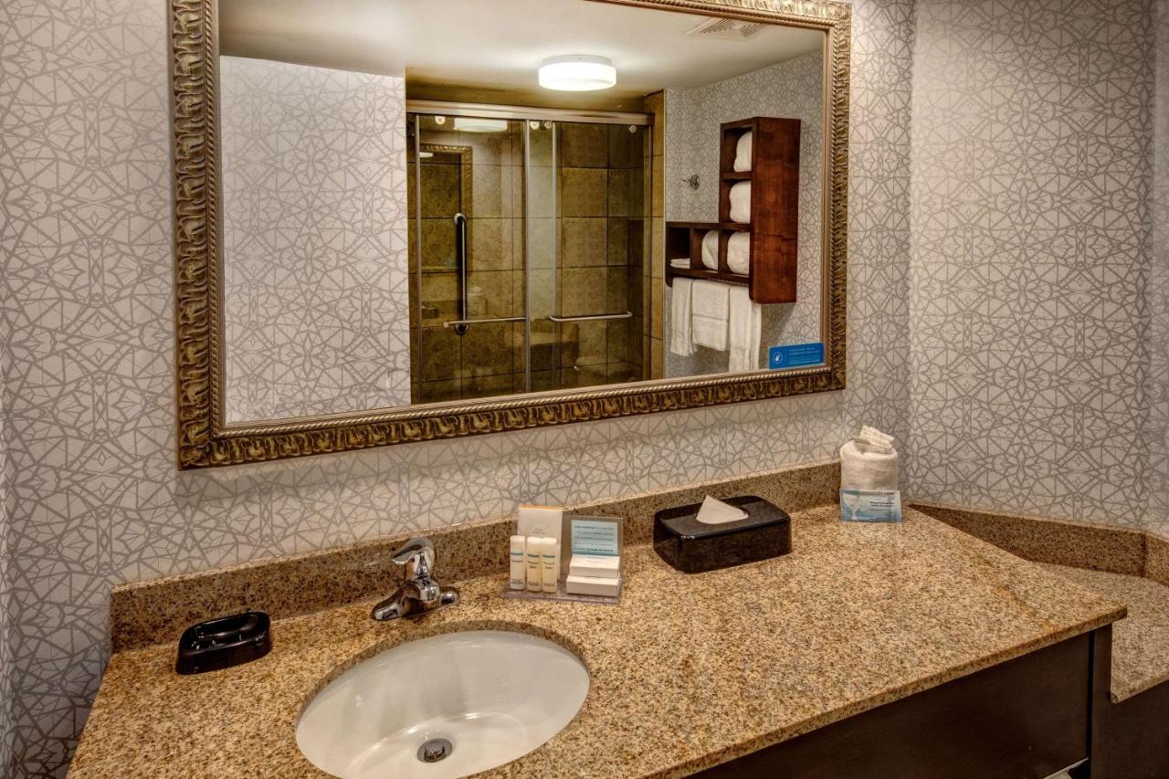 Country Hearth Inn And Suites Rocky Mount — photo 18