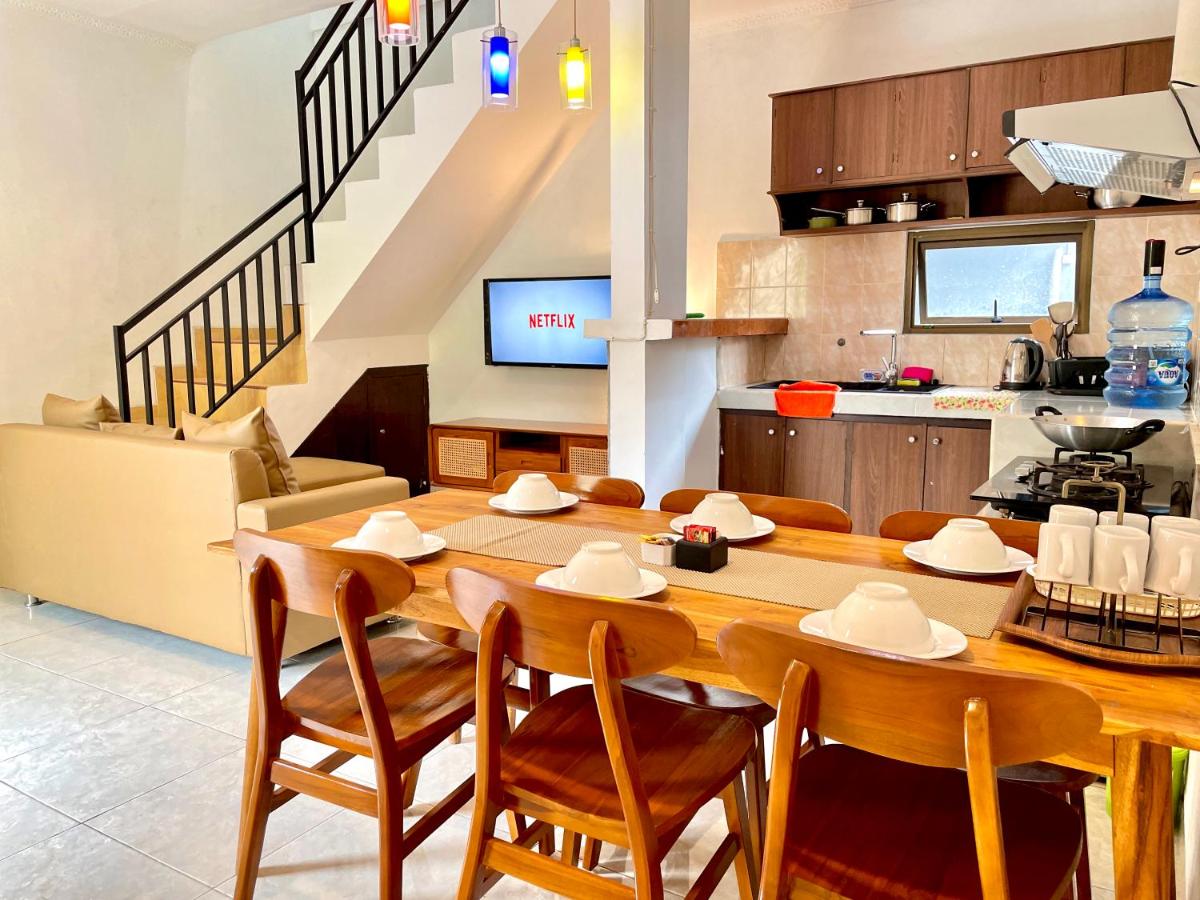 Satran Villa @ Kuta Bali - 5