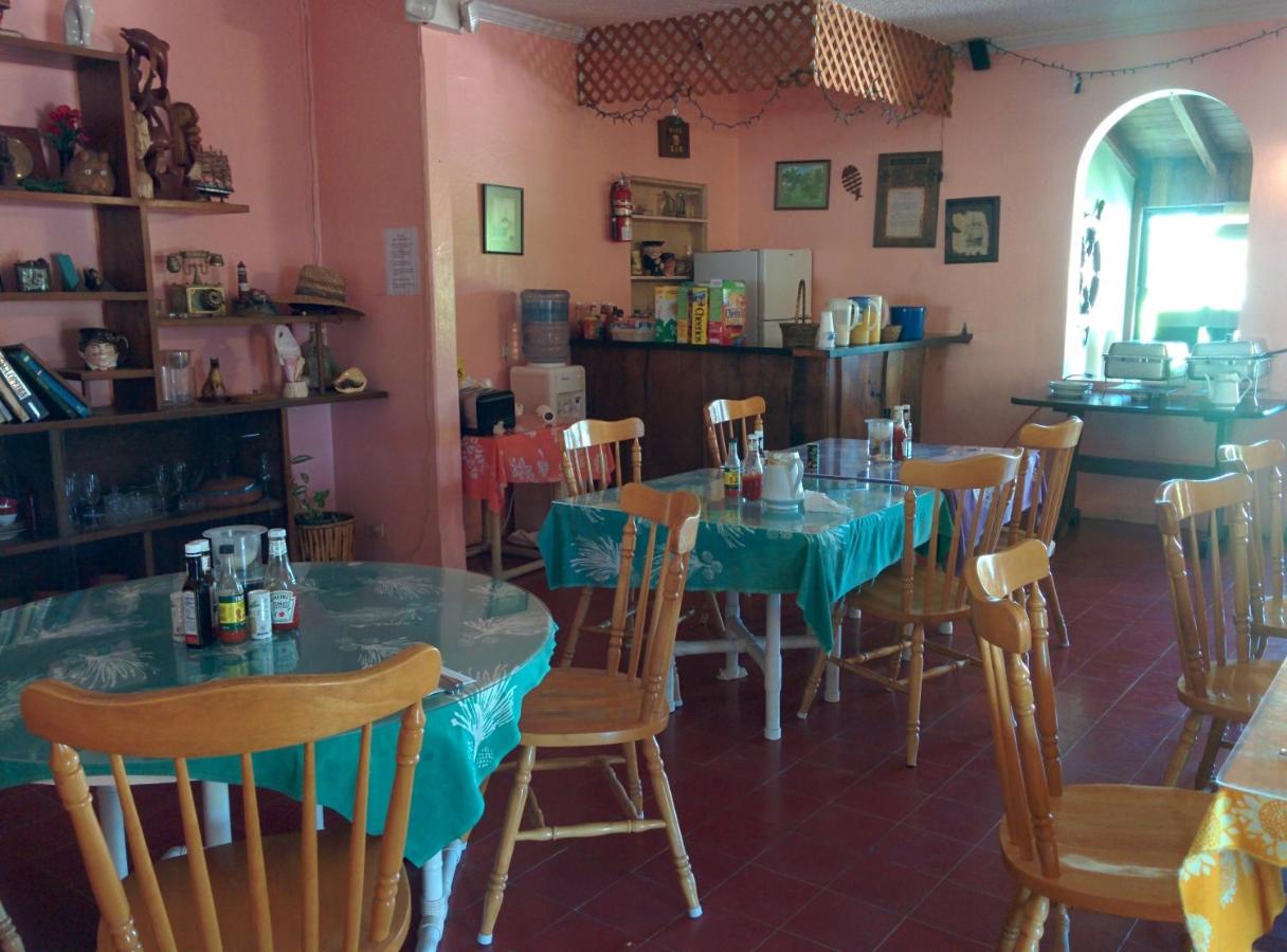 Orange Hill Beach Inn photo