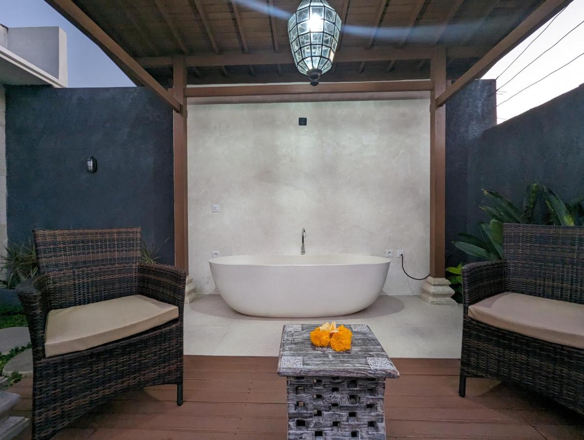 Villa Na-Na Ubud - 3