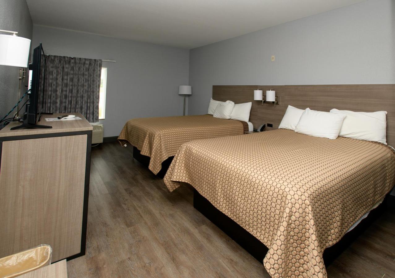 HomeTown Inn-Ringgold — photo 24