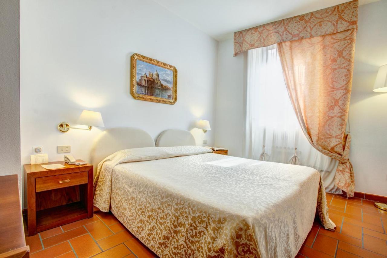 Hotel San Lino photo