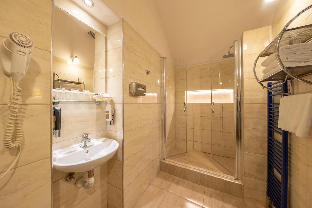 Hotel Elite Prague photo